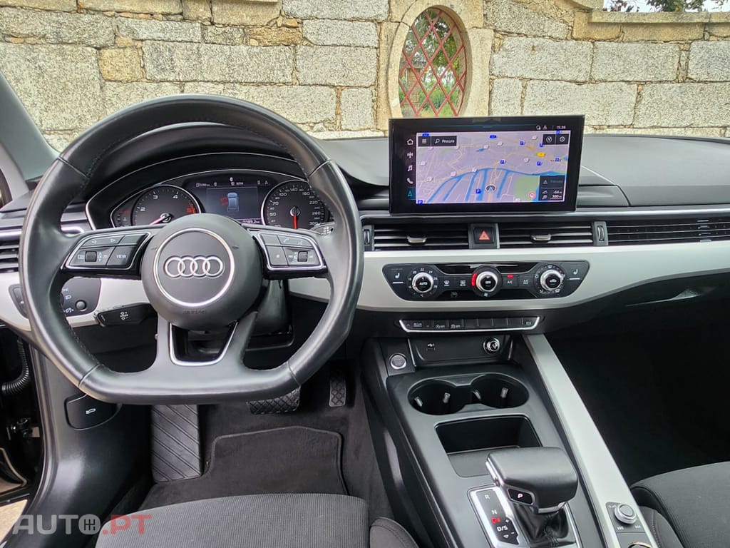 Audi A4 Avant 40 TDI S line S tronic