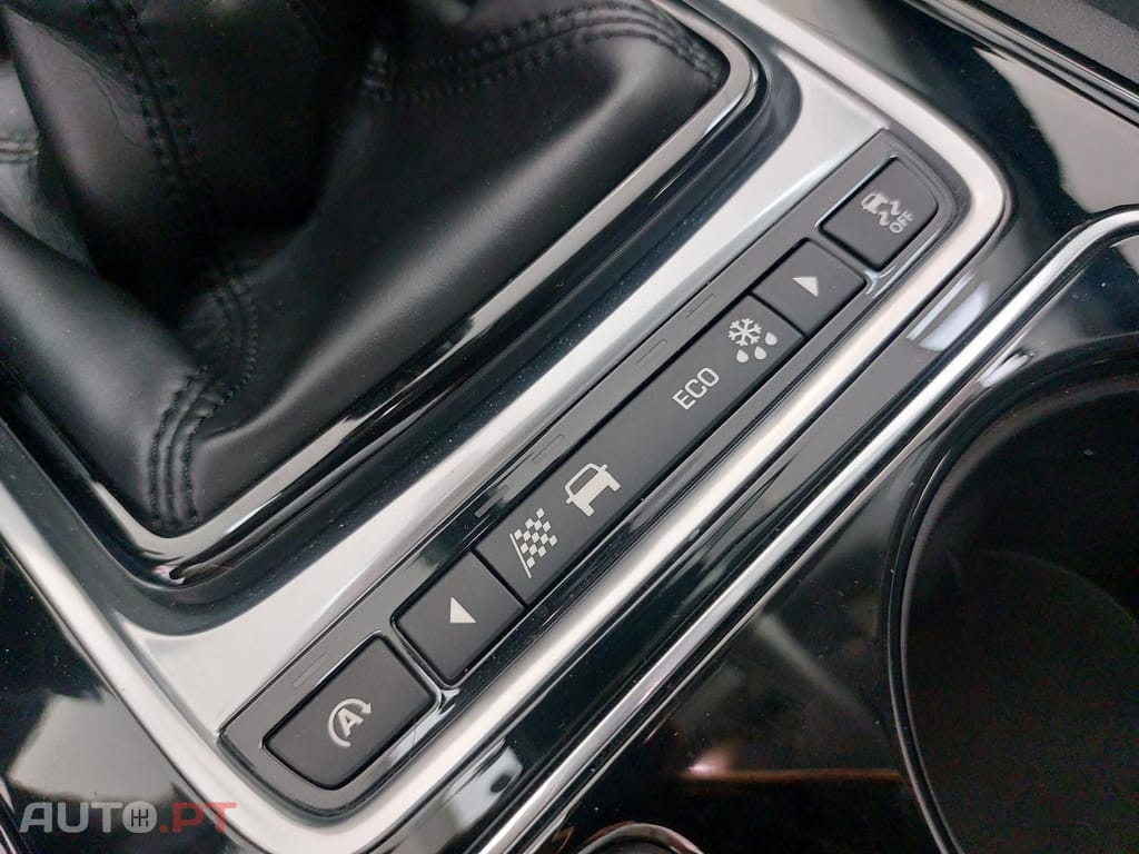 Jaguar XE 2.0 D Prestige