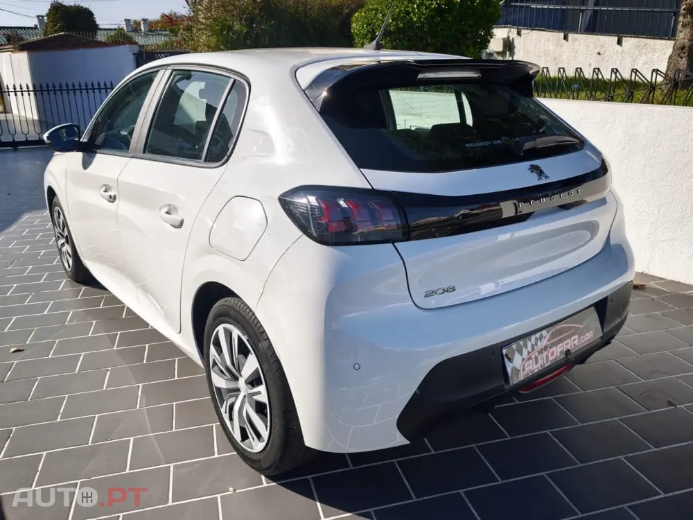 Peugeot 208 1.2 PureTech Allure Pack EAT8