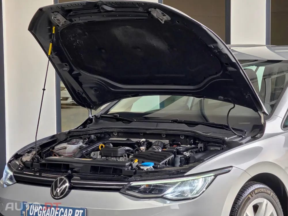 Volkswagen Golf Variant 1.0 eTSI OPF DSG Life