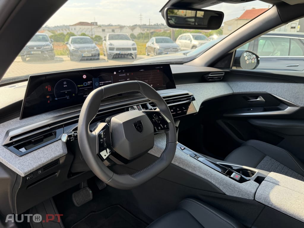 Peugeot 3008 1.6 Plug-in Hybrid Allure e-DCS7