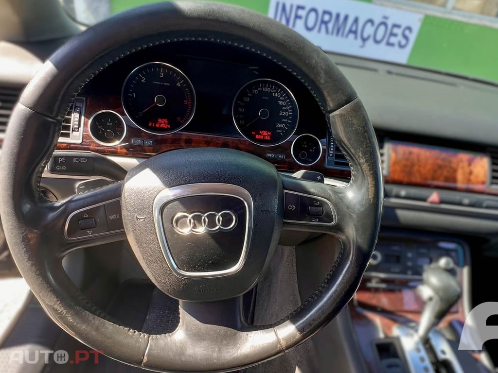 Audi A8 4E