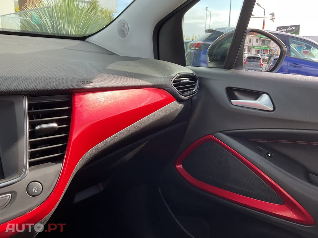 Opel Crossland 1.2 T GS Line