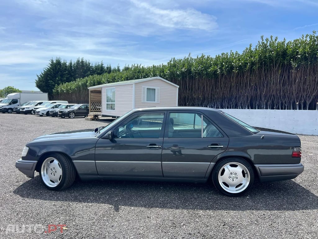 Mercedes-Benz E 280 Classic