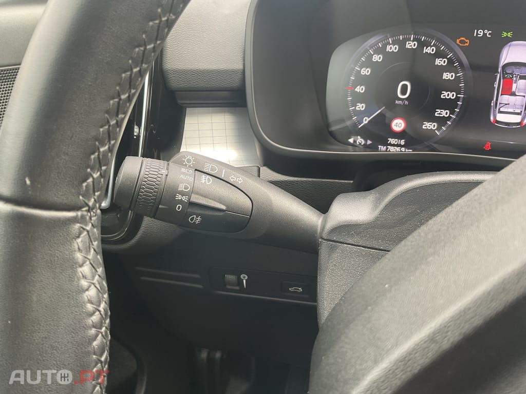 Volvo XC40 1.5 T3 Momentum