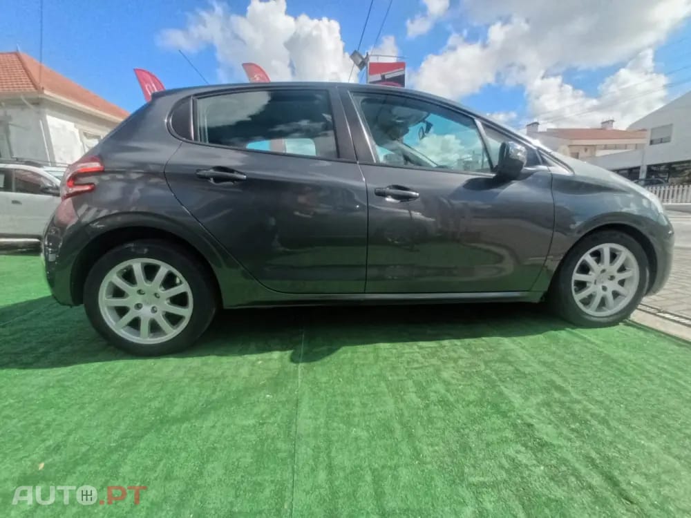 Peugeot 208 1.4 HDi Active