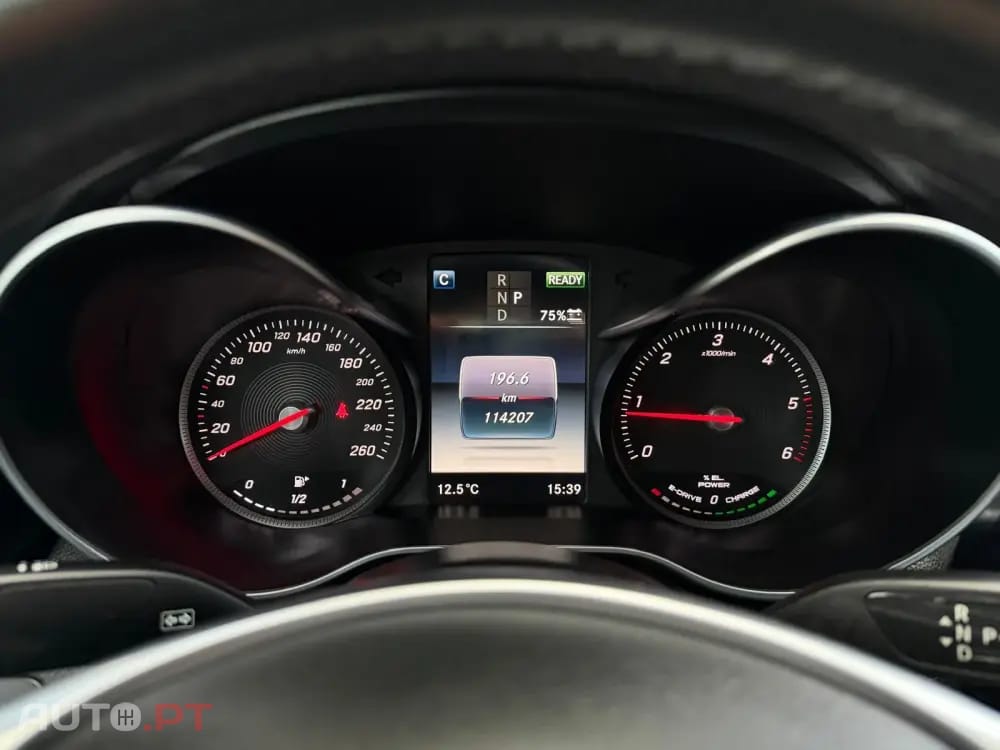 Mercedes-Benz C 300 h AMG Line