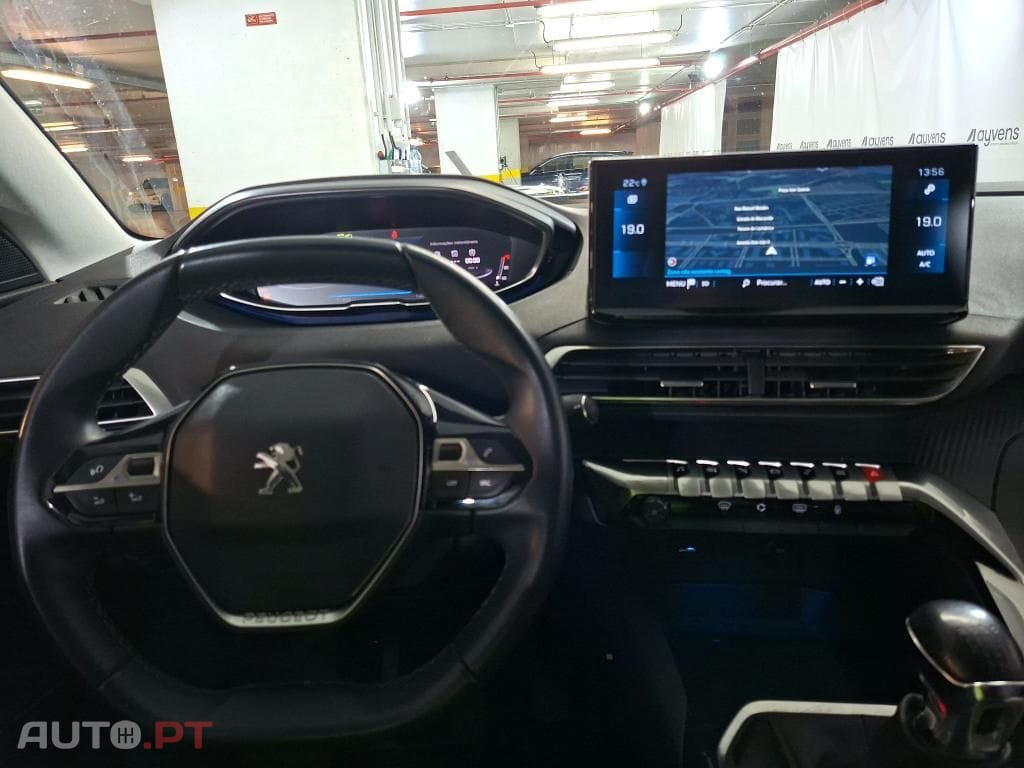 Peugeot 5008 1.5 BlueHDi Allure