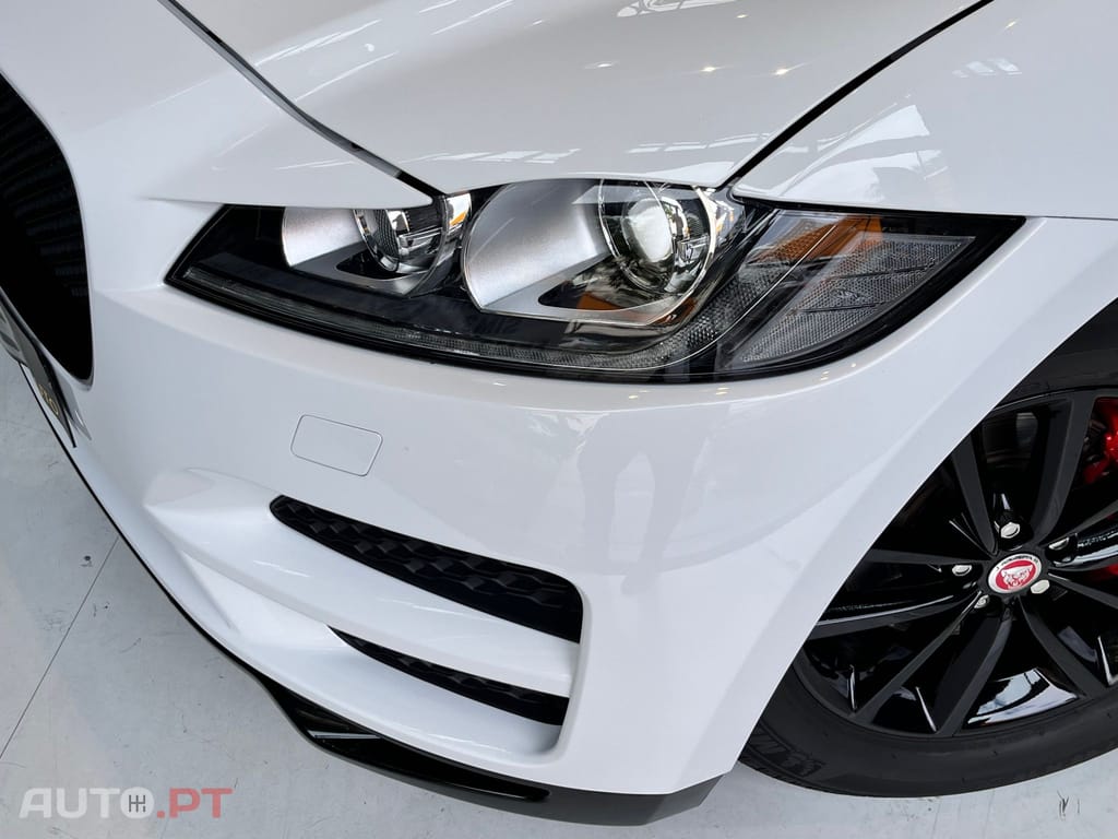 Jaguar F-Pace 2.0d Prestige - AWD