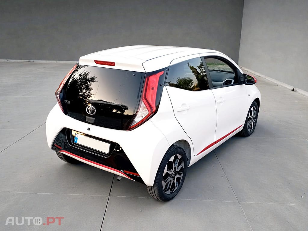 Toyota Aygo X 1.0 X-Play