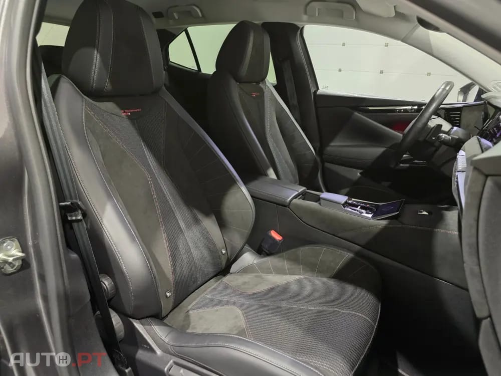 DS DS4 E-TENSE 225 PERFORMANCE LINE+