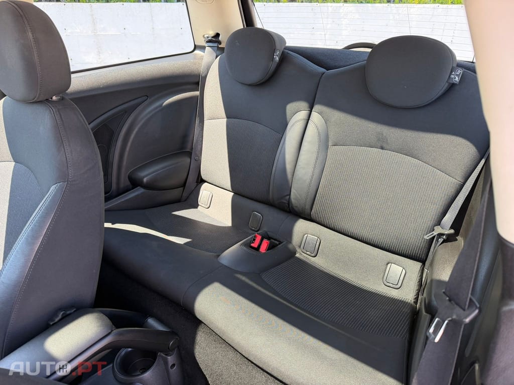 MINI Cooper D