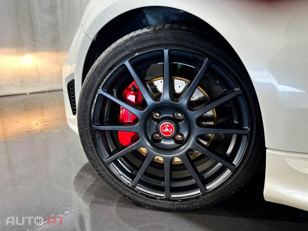 Abarth 595C 1.4 T-Jet Competizione MTA