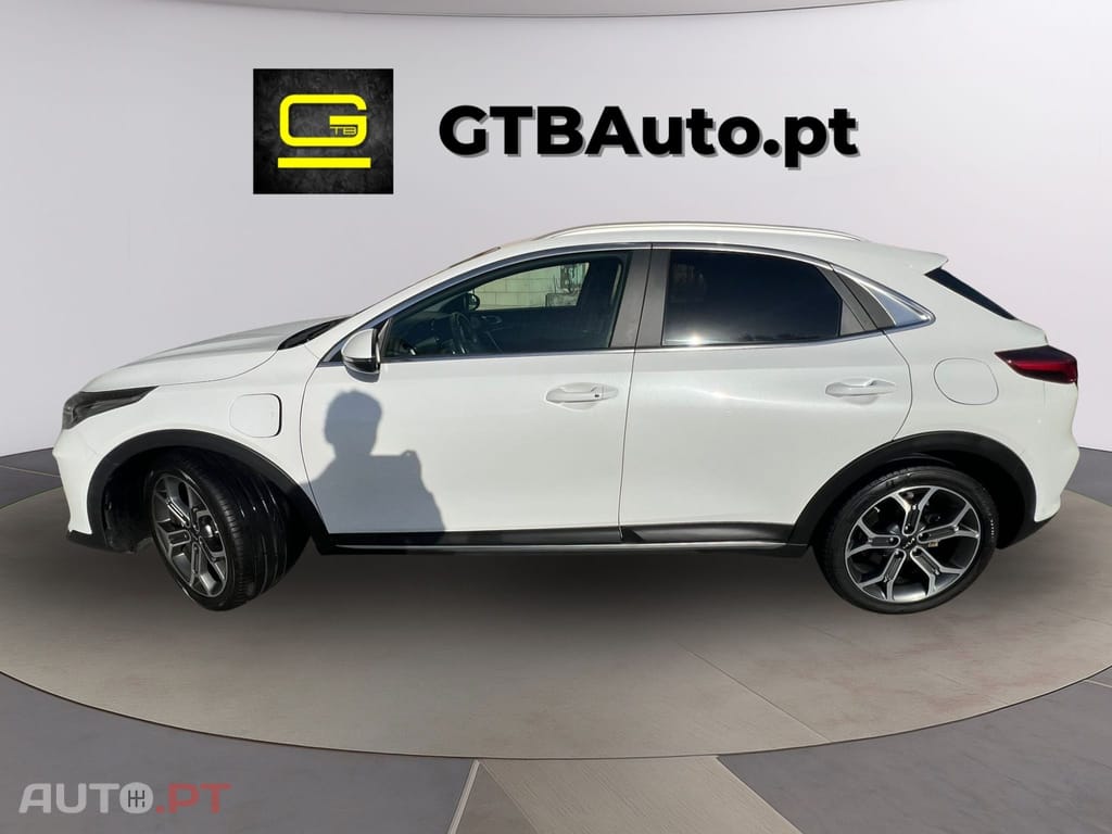 Kia Xceed HYB 1.6 GDI ISG PHEV BCK&WHT EDITION DCT6