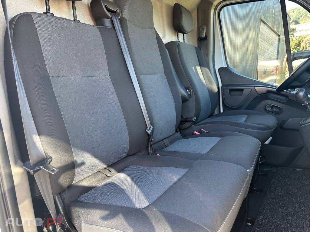 Renault Master 2.3 dCi L2H2 3.5T