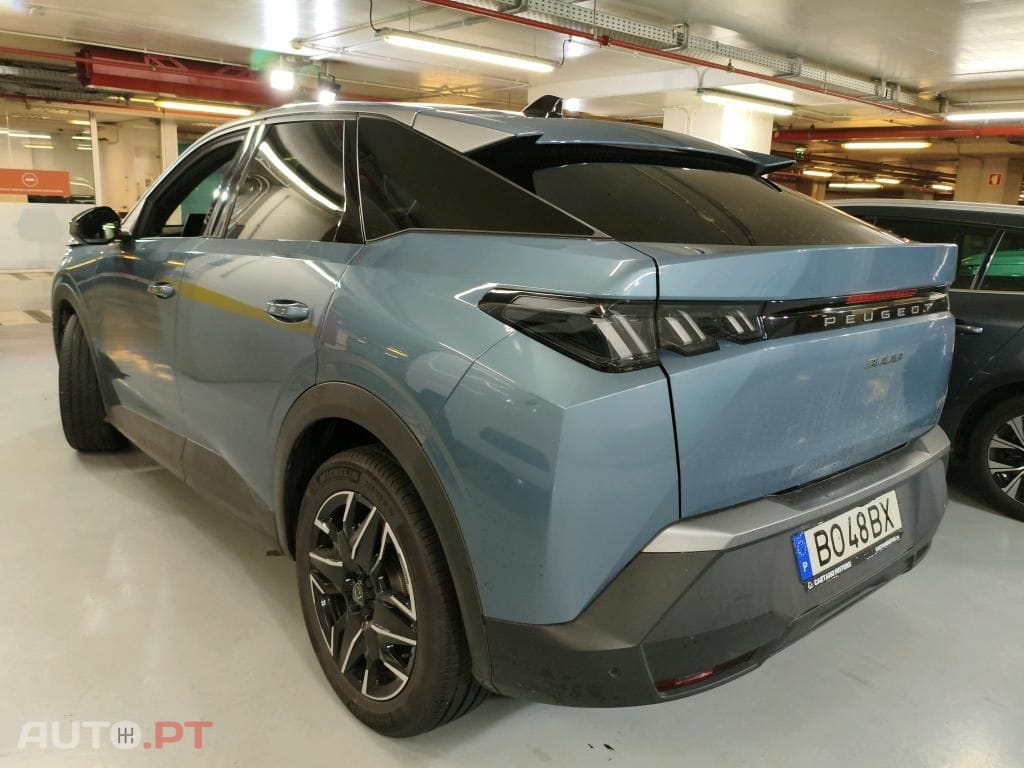 Peugeot 3008 1.2 Hybrid Allure Pack e-DCS6