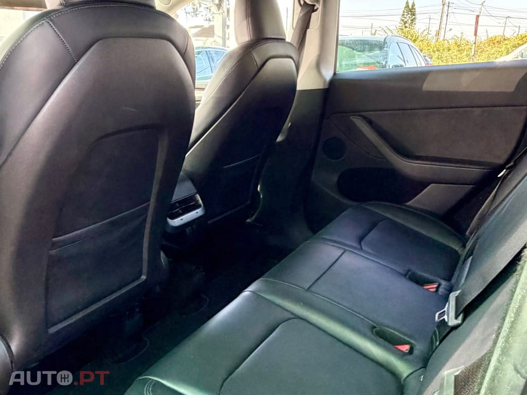 Tesla Model Y Long Range Tração Integral