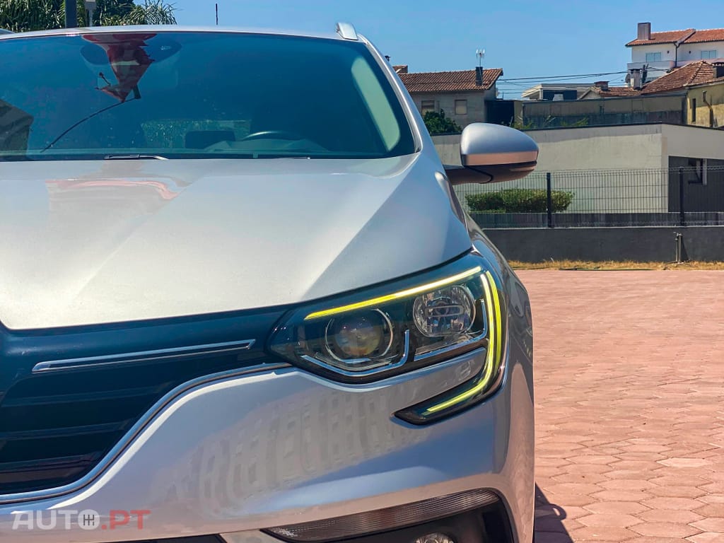 Renault Mégane Sport Tourer 1.5 Blue dCi Intens EDC