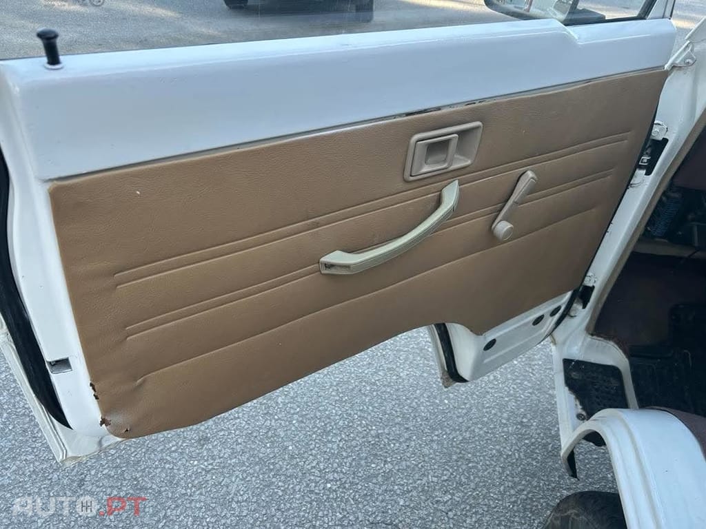 Mitsubishi L300 2.5d 3Lugares