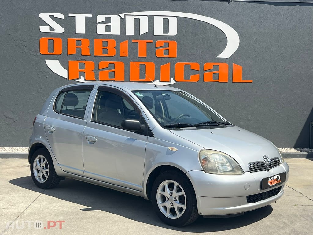 Toyota Yaris 1.0 Base C/Radio