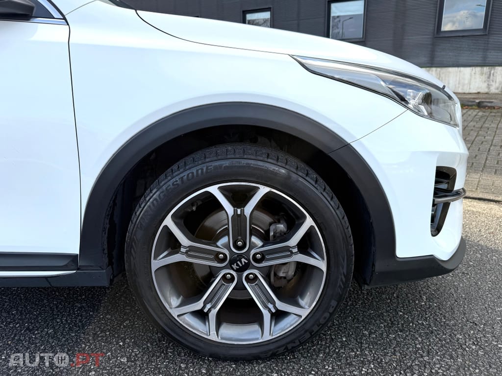 Kia Xceed 1.4 T-GDI Tech+SRF 7DCT
