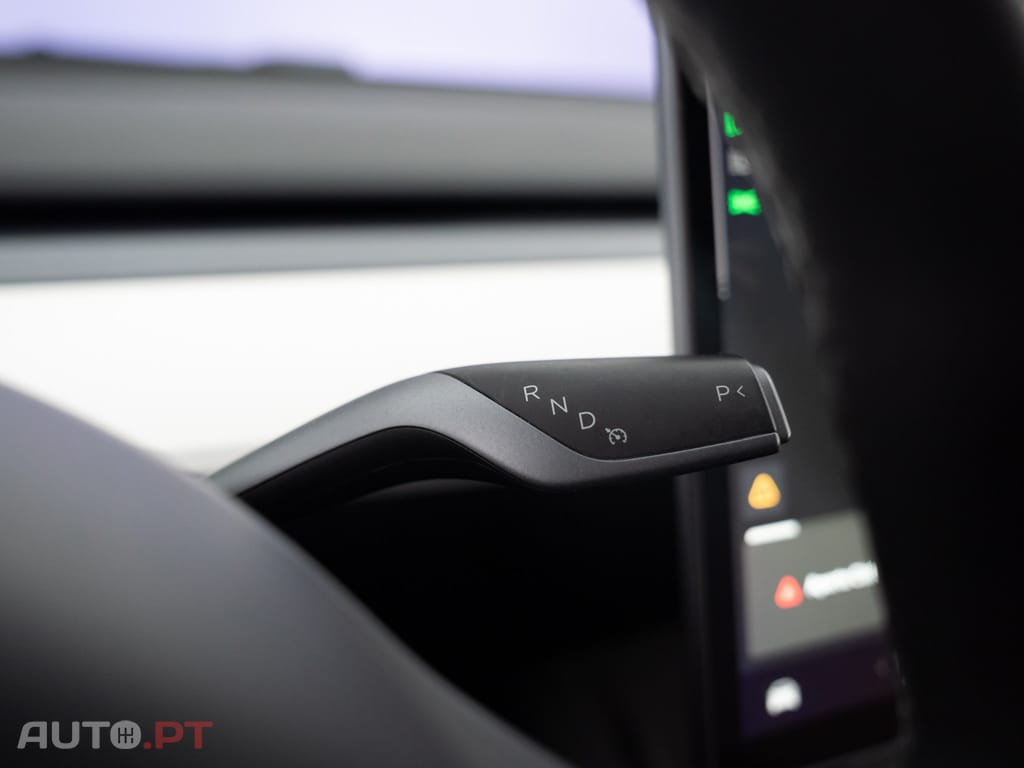 Tesla Model Y Long Range Tração Integral