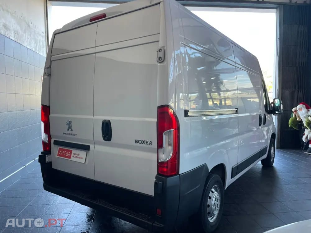 Peugeot Boxer 2.2 BlueHDi 333 L2 CD