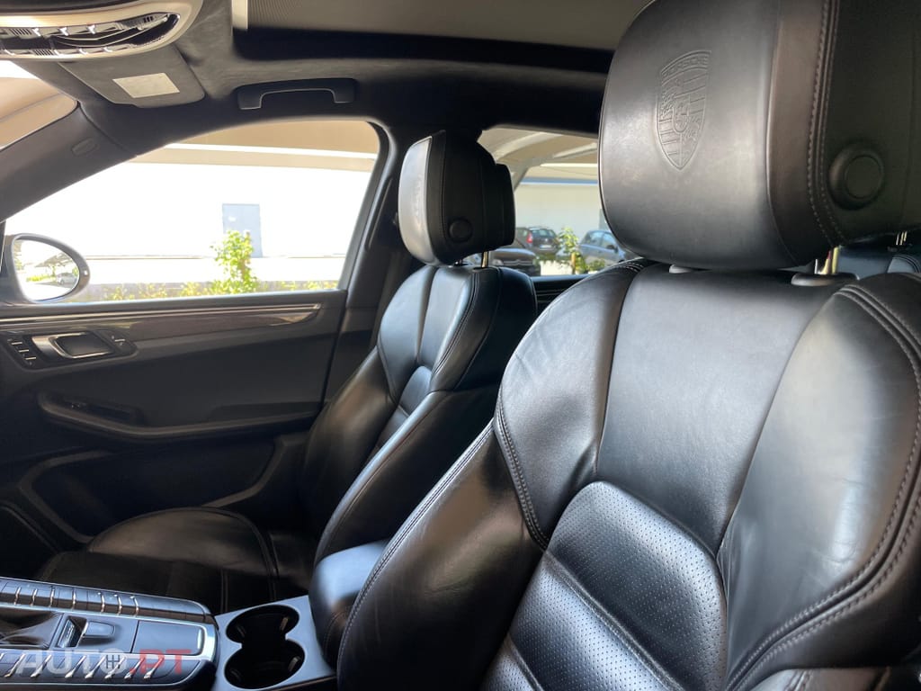 Porsche Macan S