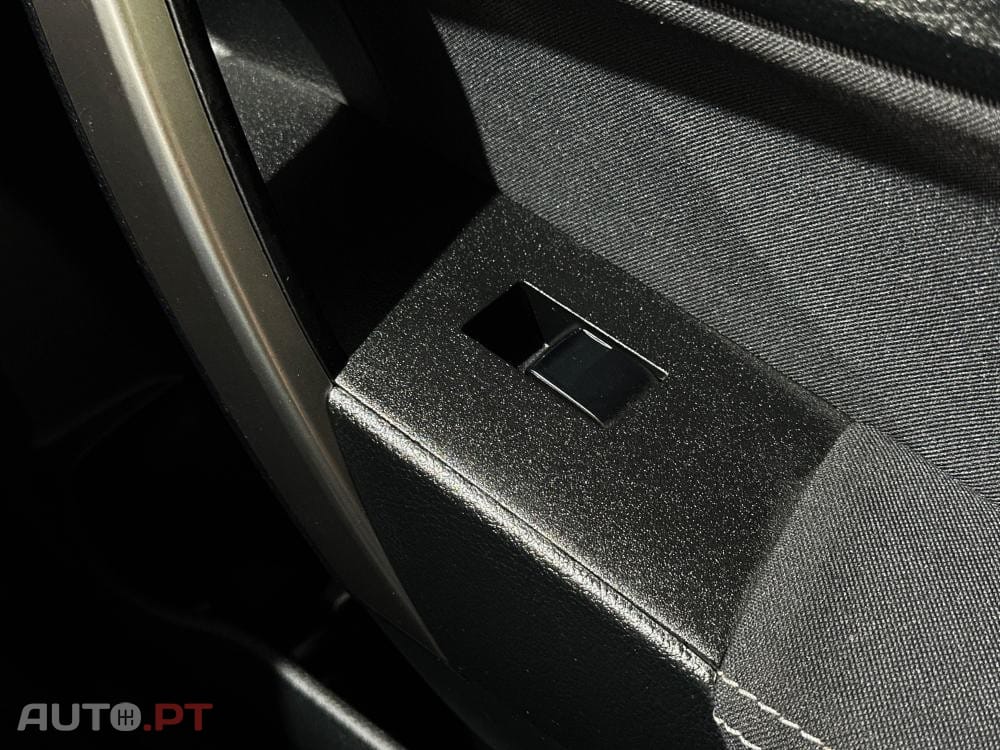 Toyota Corolla 1.4 D-4D Exclusive +Navi MM