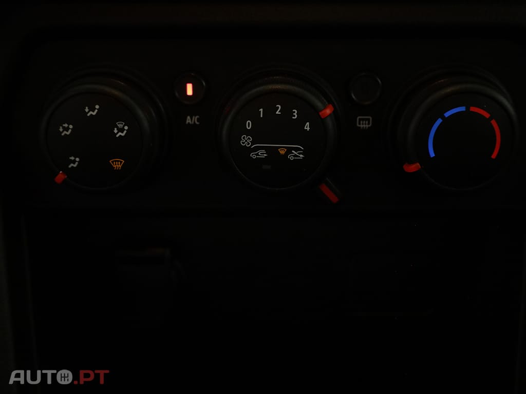 Dacia Sandero Sandero 1.0 ECO-G Essential Bi-Fuel