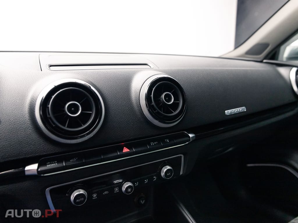 Audi A3 Sportback e-tron 1.4 TFSI S-line S tronic