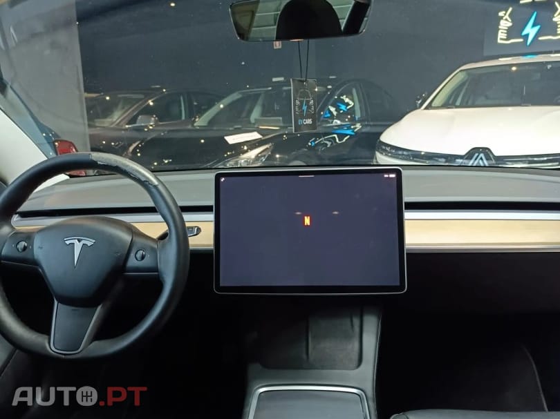 Tesla Model 3 Standard Range Plus RWD