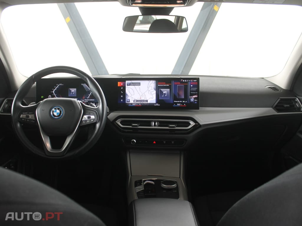 BMW 330 e Corporate Edition Auto