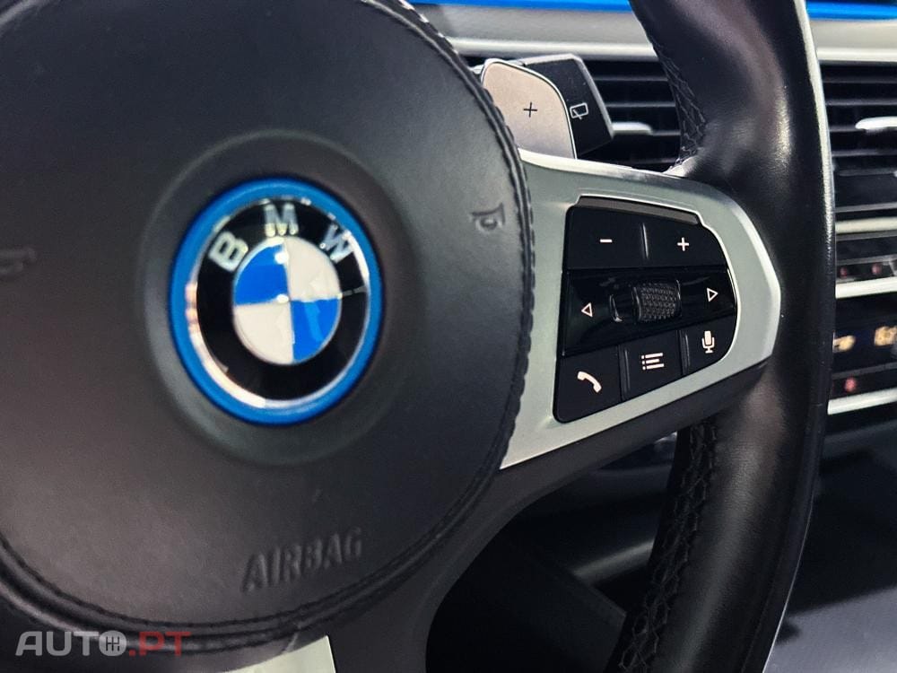 BMW 530 e Pack Desportivo M
