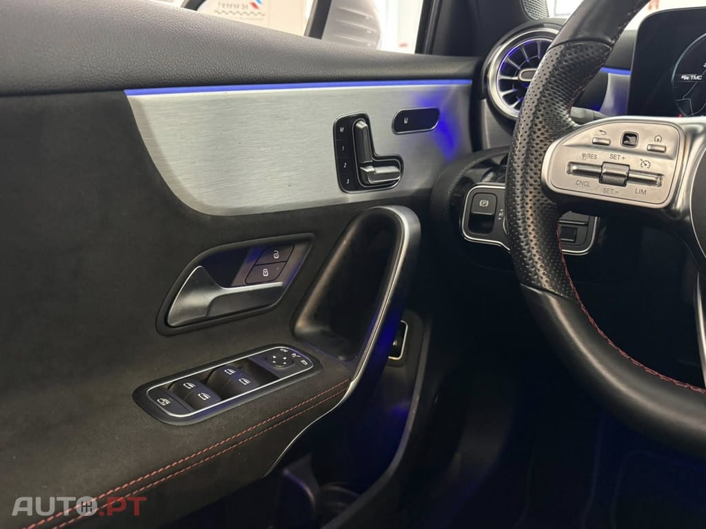 Mercedes-Benz A 250 e AMG Line