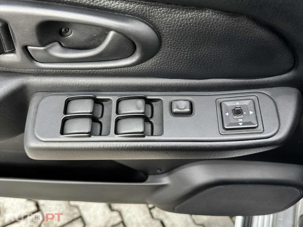 Mitsubishi L200 2.5 TD CD AC