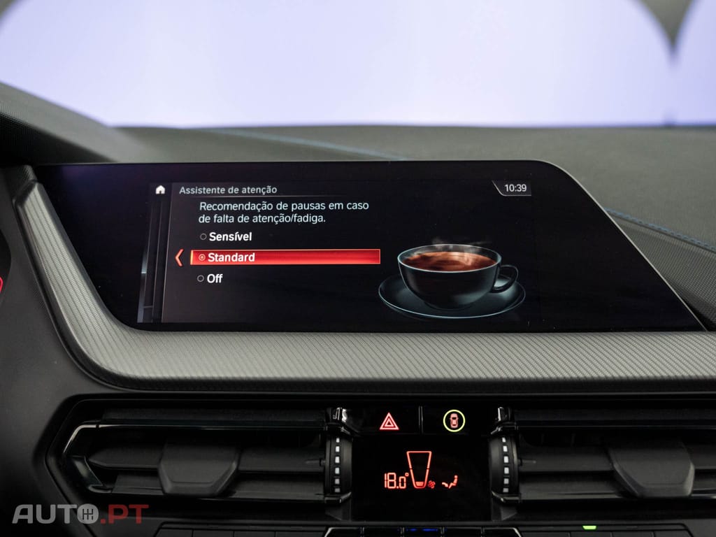 BMW 118 i Pack Desportivo M Auto