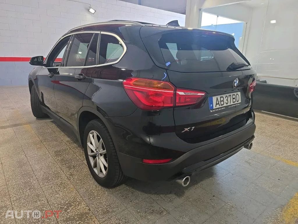 BMW X1 18 d sDrive Auto