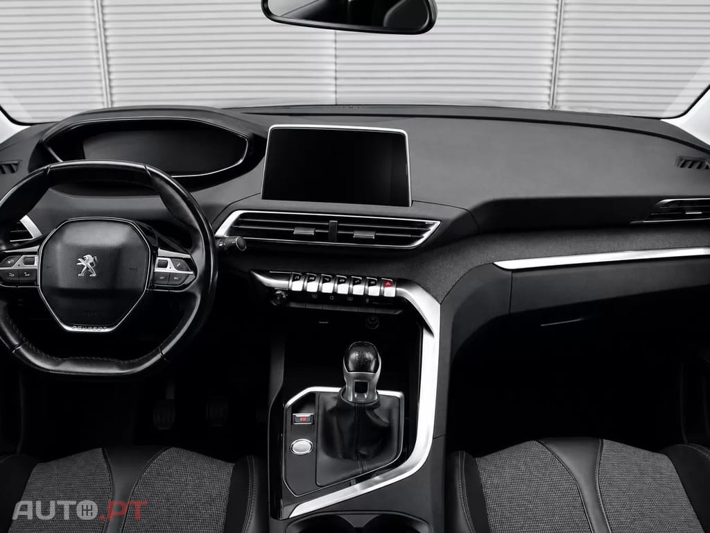 Peugeot 5008 1.6 BlueHDi Allure J17 — fotografia 13