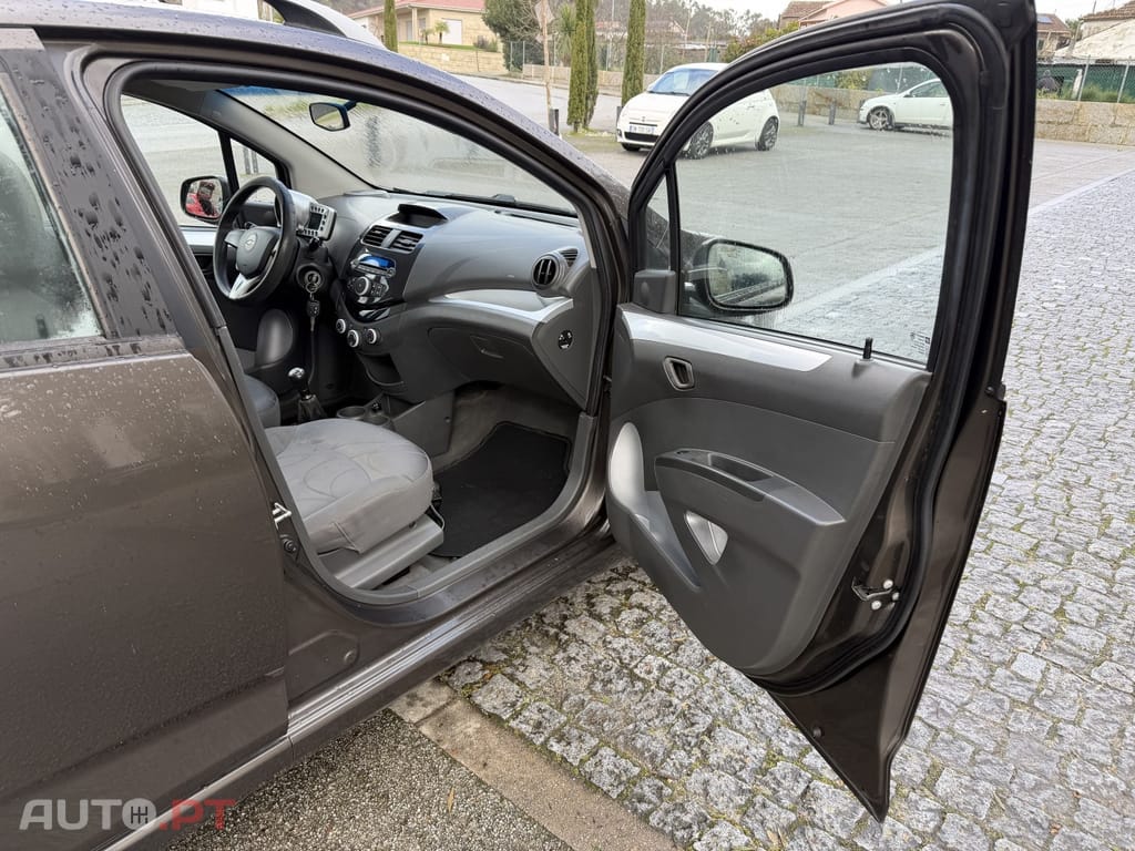 Chevrolet Spark 1.2 LT