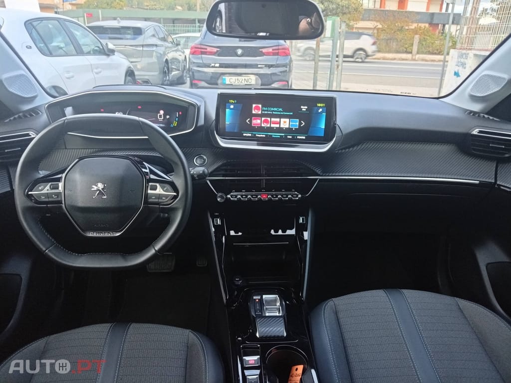 Peugeot E-208 50 kWh Allure Pack
