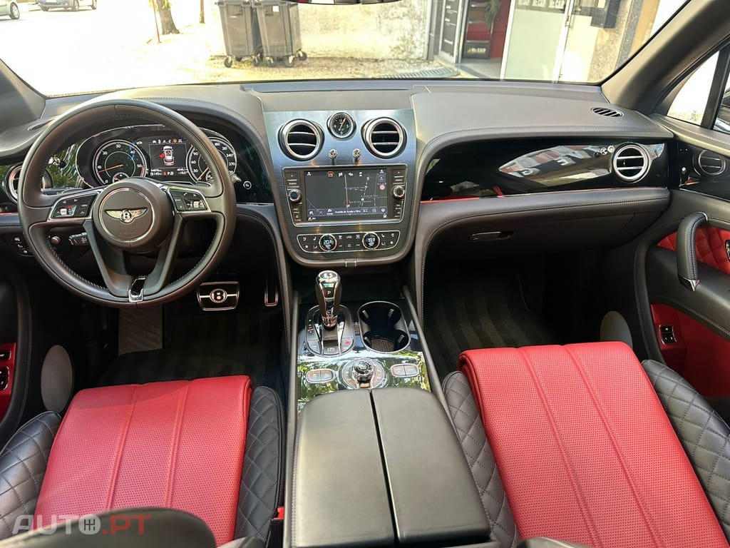 Bentley Bentayga V8