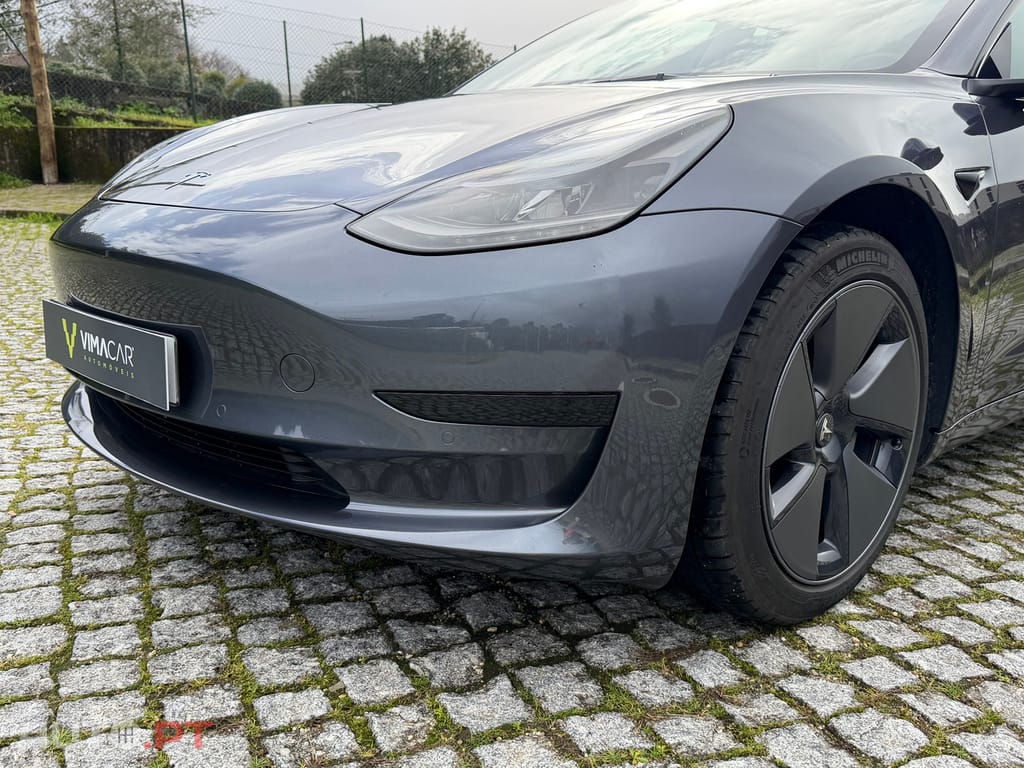 Tesla Model 3 Standard Range Plus RWD