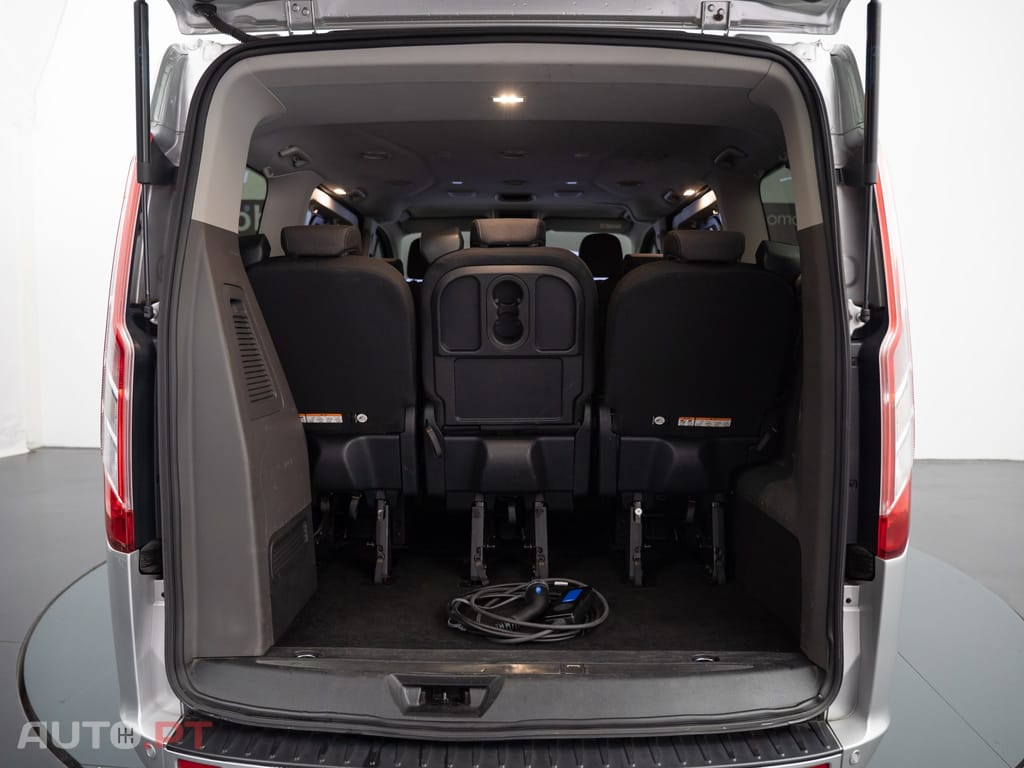 Ford Tourneo 1.0 EcoBoost Titanium PHEV