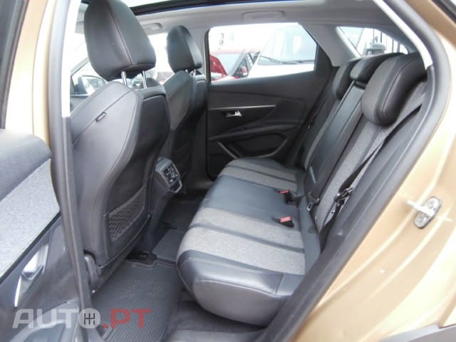 Peugeot 3008 1.6 BlueHDi Allure EAT6 J18