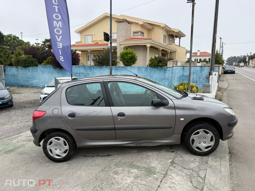 Peugeot 206 1.1 XR