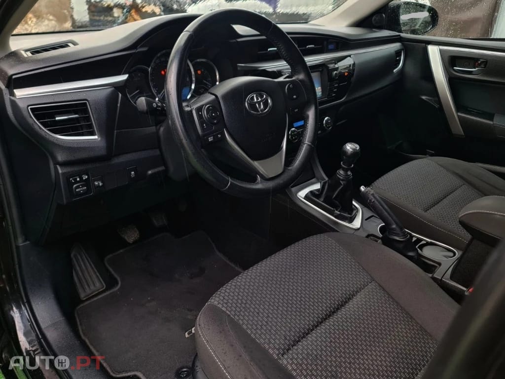 Toyota Corolla 1.4 D-4D Exclusive