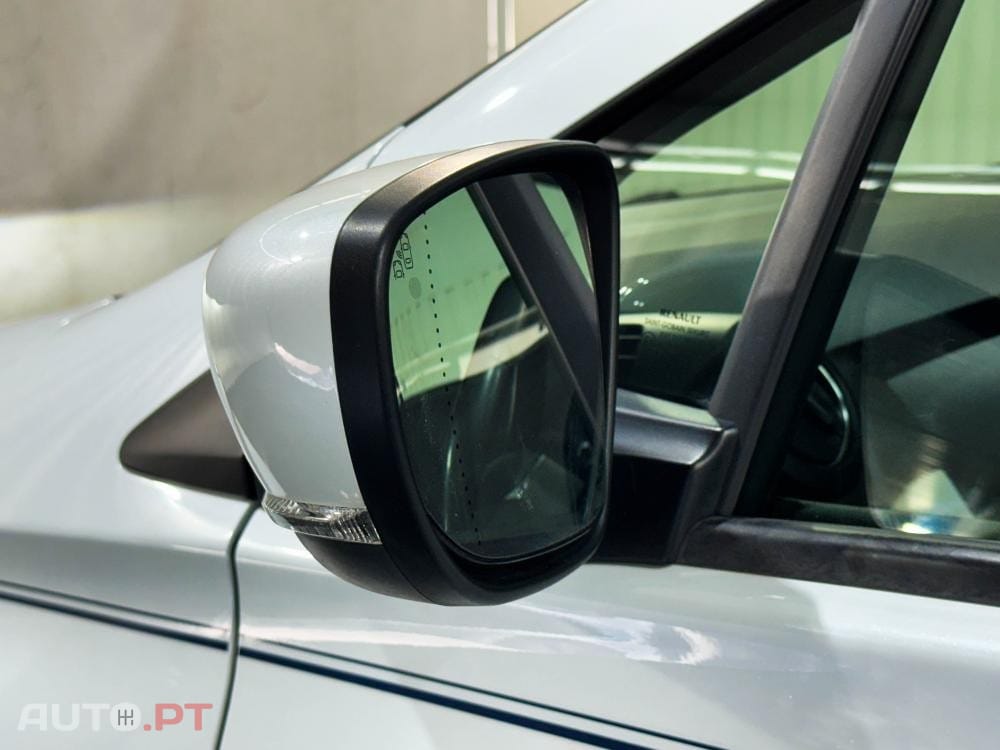 Renault Zoe Outro
