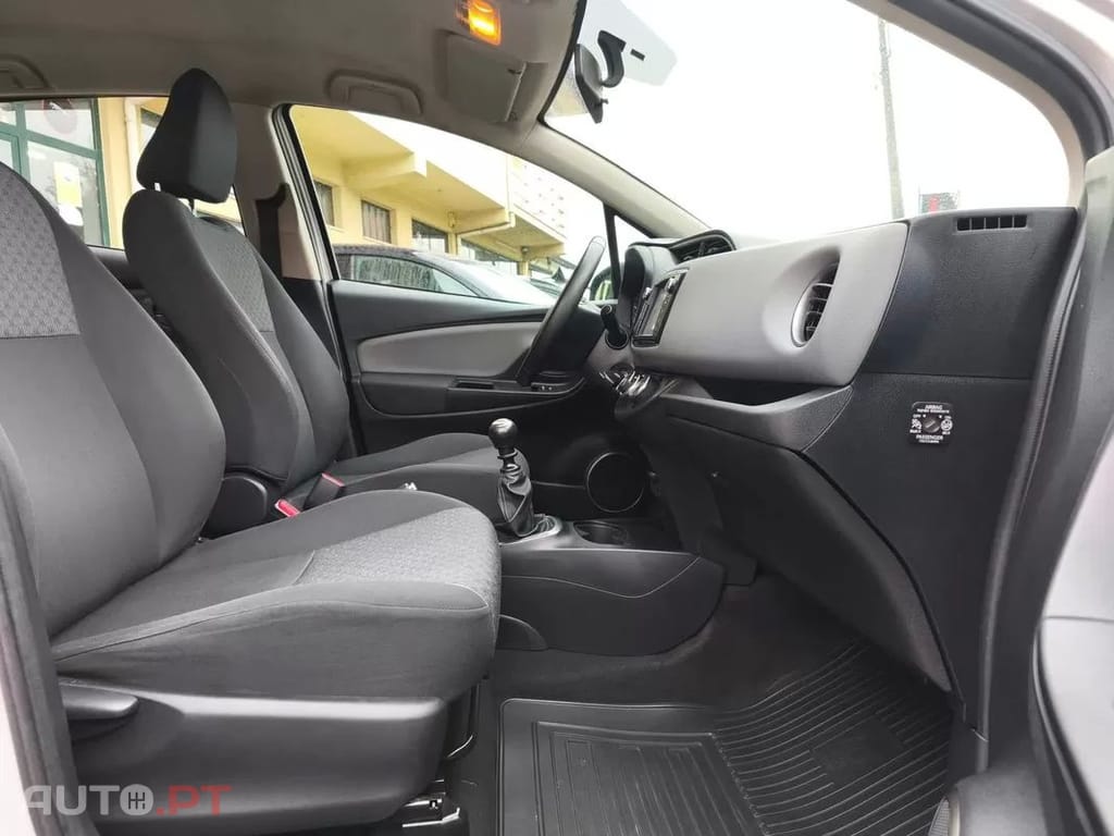 Toyota Yaris 1.4 D-4D Comfort 99g