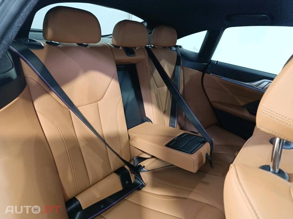 BMW i4 eDrive35 Edição Desportiva M